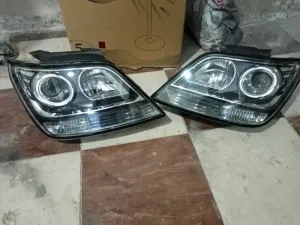 فني صيانة فوانيس السيارات  صب باغات. تلميع فوانيس بحالة الزيرو  ترميم الكسور  تركيب باغات مثل الفبريكا