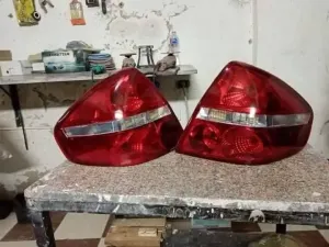 فني صيانة فوانيس السيارات  صب باغات. تلميع فوانيس بحالة الزيرو  ترميم الكسور  تركيب باغات مثل الفبريكا