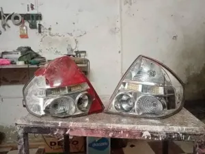 صيانة وتعديل فوانيس السيارات