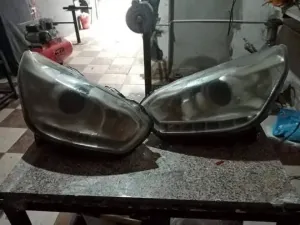 صيانة وتعديل فوانيس السيارات