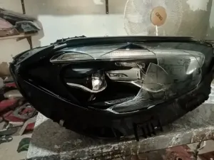 صيانة وتعديل فوانيس السيارات