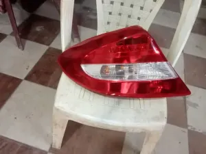 صيانة وتعديل فوانيس السيارات