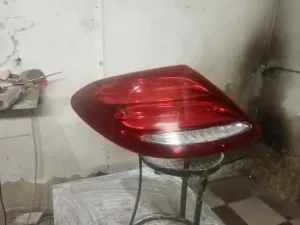 صيانة وتعديل فوانيس السيارات