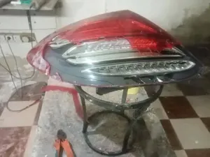 صيانة وتعديل فوانيس السيارات