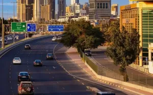 طلوب سائقين توصيل للعمل في شركة توصيل كبرى في الكويت والتقديم متاح لجميع الجنسيات وبدخل مادي ممتاز