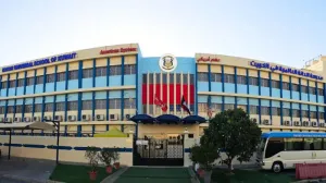 وظائف للمعلمين والإداريين في الكويت / وظائف حسب ما هو وارد في الصورة بالإضافة إلى وظائف أخرى منشورة عبر الموقع الإلكتروني